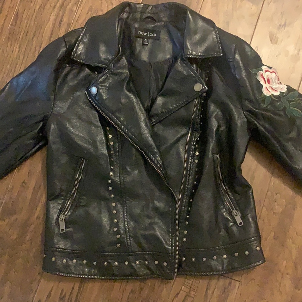 Faux leather jacket with embroidery size M